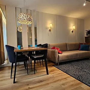 Apartament Metro, Warszawa