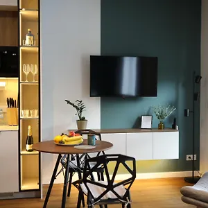 Apartament Zdziechowskiego With Parking And Ac, Mokotow, Warszawa